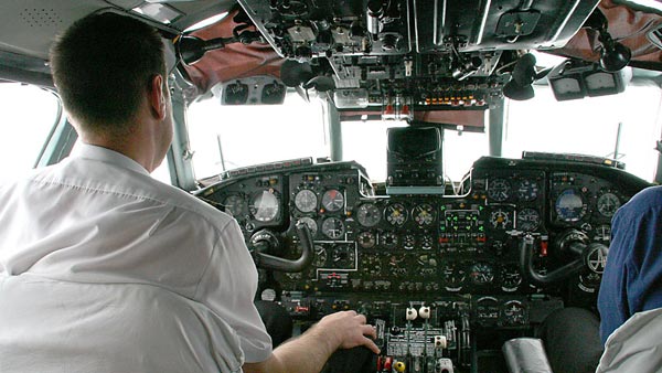 விமானிகளின் வாழ்க்கையின் தெரிந்திராத மறுபக்கம்!