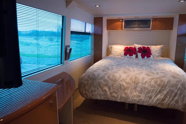 ஏலத்திற்கு வந்த மைக்கேல்சூமேக்கர் பயன்படுத்திய ஃபெராரி சொகுசு பஸ்!