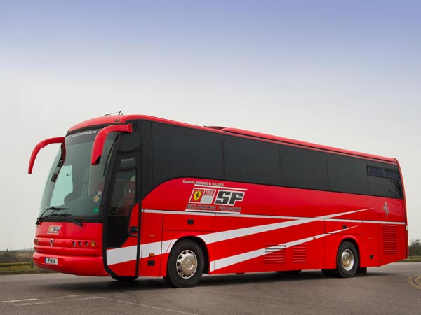 ஏலத்திற்கு வந்த மைக்கேல்சூமேக்கர் பயன்படுத்திய ஃபெராரி சொகுசு பஸ்!