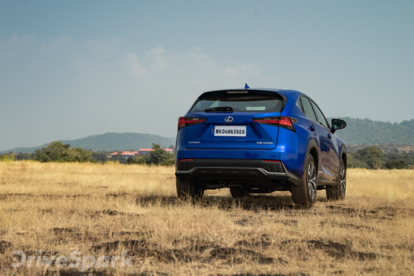  புதிய லெக்சஸ் என்எக்ஸ் 300எச் காரின் ஃபர்ஸ்ட் டிரைவ் ரிப்போர்ட்!