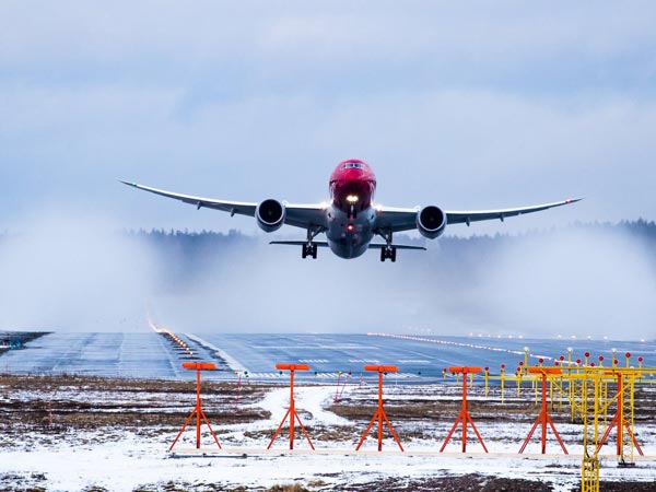 நியூயார்க் டூ லண்டனிற்கு 5 மணி 13 நிமிடத்தில் பறந்த விமானம்!