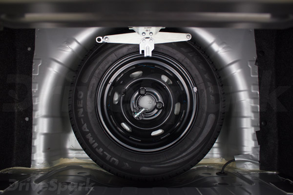 ஸ்பேர் வீல்