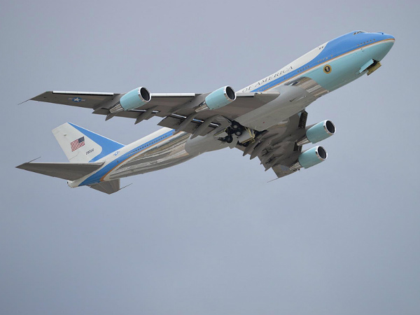 டிரம்ப் விமானம் Vs அமெரிக்க அதிபர் ஏர்ஃபோர்ஸ் ஒன் விமானம்: எது சிறந்தது ?