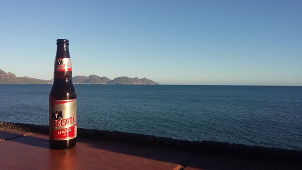 பீர் குடிக்க காரில் 32,000 கிமீ தூரம் டூர் அடித்த சாகச பயண பிரியர்!