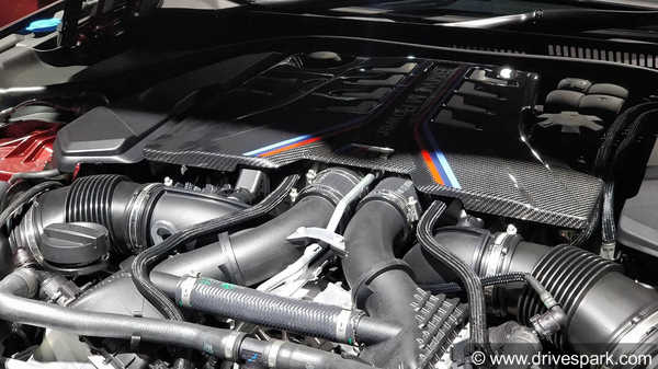 சிறப்பம்சங்கள்