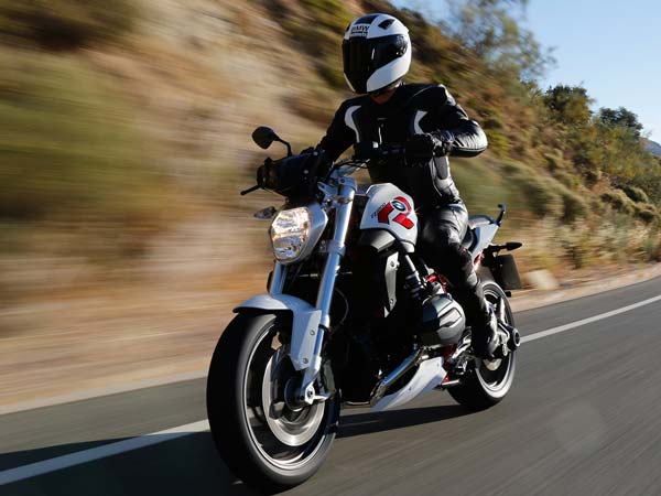 பிஎம்டபுள்யூ பைக்குகளுக்கு இந்தியாவில் அதிரடி விலை குறைப்பு