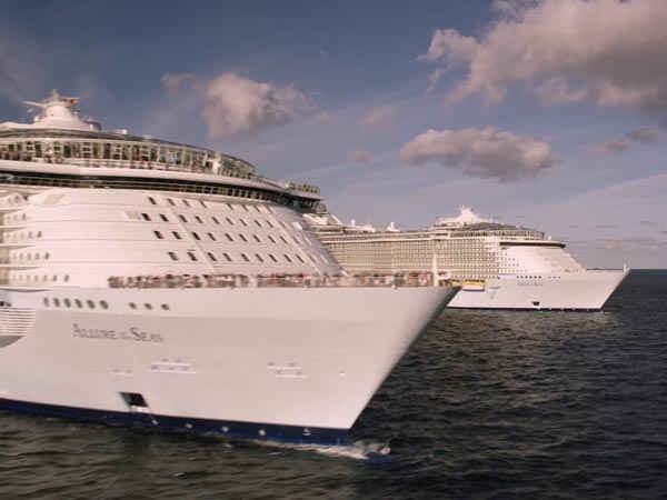 உல்லாச கப்பல்கள் குறித்த அறிந்திராத சுவாரஸ்யங்கள்!