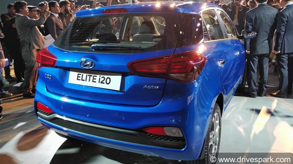 புதிய ஹூண்டாய் ஐ20 ஃபேஸ்லிஃப்ட் ஸ்போர்ட்ஸ் வேரியன்ட் கார் (பெட்ரோல்/டீசல்) விலை ரூ. 6.59 லட்சம் - ரூ. 7.83 லட்சம்