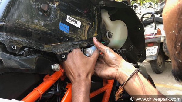 புதிய கேடிஎம் ட்யூக் 390 பைக்கில் ஏராள பிரச்னைகள்... ஆதாரங்கள்!