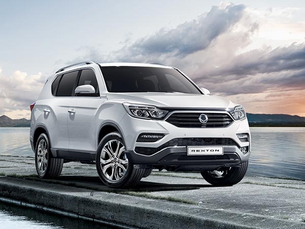 2018 ஆட்டோ எக்ஸ்போவில் பிரபல நிறுவனங்கள் புத்தம் புதிய கார்கள்..!!