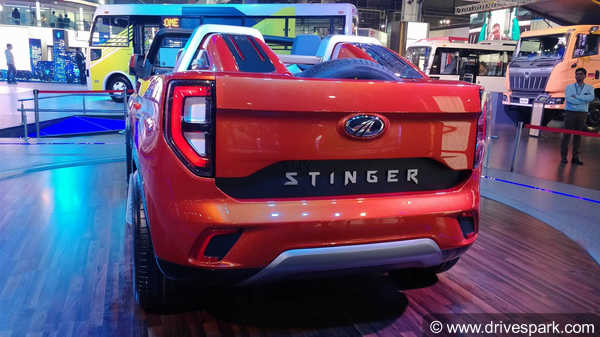 ஆட்டோ எக்ஸ்போவில் காட்சி தந்த வித்தியாசமான கார் மாடல்கள்!