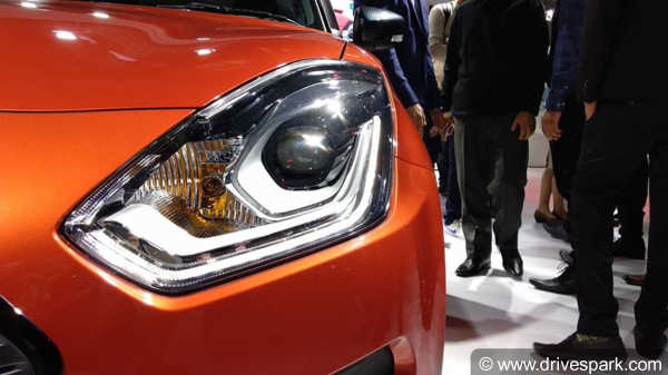 புதிய இசட்எக்ஸ்ஐ ப்ளஸ்/ இசட்டிஐ ப்ளஸ் வேரியண்ட்: