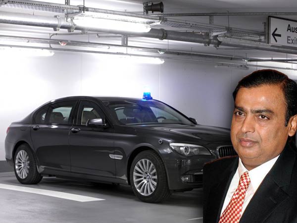 ரூ.11,600 கோடியை ஆட்டையை போட்ட நிரவ் மோடியின் சொகுசு கார்கள் பறிமுதல்!