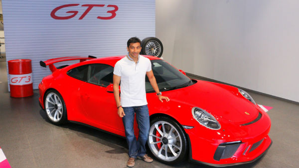 ரூ.2.30 கோடியில் போர்ஷே ஸ்போர்ட்ஸ் கார் வாங்கிய நரேன் கார்த்திகேயன்!