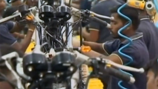 பட்ஜெட் எஃபெக்ட்: சொகுசு கார்கள், பிரிமியம் பைக்குகளின் விலை உயர்கிறது