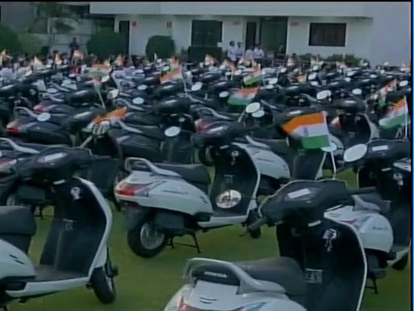 ஹோண்டா க்ரேஸியா ஸ்கூட்டர் விற்பனை புதிய மைல்கல்லை எட்டியது!