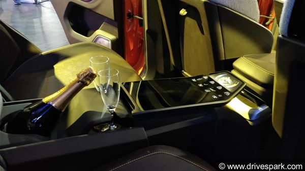 டாடா எச்5எக்ஸ் கான்செப்ட் அதிகம் மாற்றம் இல்லாமல் வருகிறது! டாடா எச்5எக்ஸ் கான்செப்ட் அதிகம் மாற்றம் இல்லாமல் வருகிறது!