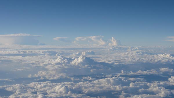 உலகத்தின் எந்த மூலைகளுக்கும் பறந்து செல்லும் விமானங்கள் திபெத் மீது மட்டும் பறக்கவே முடியாது...!! 