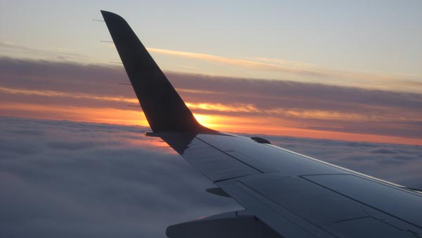 உலகத்தின் எந்த மூலைகளுக்கும் பறந்து செல்லும் விமானங்கள் திபெத் மீது மட்டும் பறக்கவே முடியாது...!! 