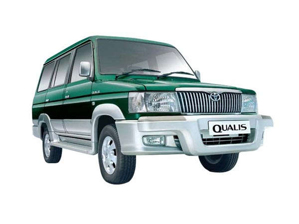 08. டொயோட்டா குவாலிஸ்