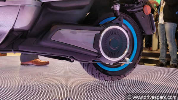 வெஸ்பா எலெக்ட்ரிக்கா மின்சார ஸ்கூட்டர் எக்ஸ்போவில் அறிமுகம்