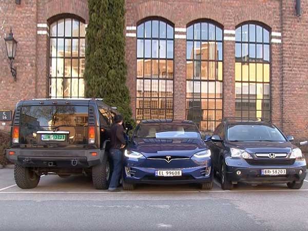  மிரட்சியை தரும் உலகின் பிரம்மாண்டமான கார் பார்க்கிங் இடங்கள்: பிரம்மிக்கவைக்கும் தகவல்கள்..!!