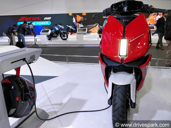 டிவிஎஸின் க்ரையன் மின்சார ஸ்கூட்டர் கான்செப்ட் வெளியீடு..!!