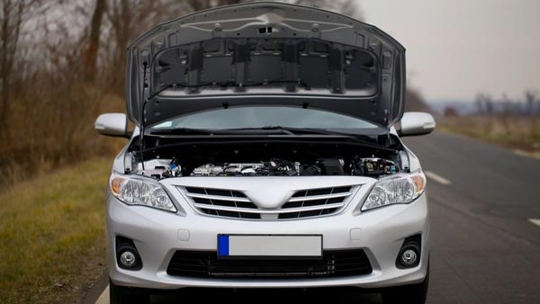 உங்கள் கார் பெட்ரோல் டேங்கில் தண்ணீர் புகுந்தால் என்ன ஆகும்? பிரச்னை, அறிகுறி, தீர்வு