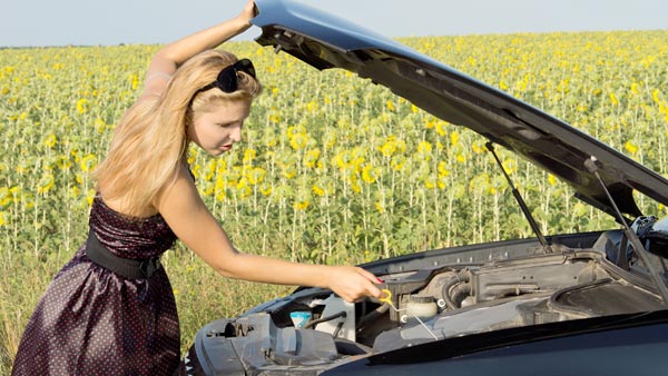 உங்கள் காரிலிருந்து இந்த சத்தங்கள் வந்தால் உடனடியாக கவனியுங்கள்