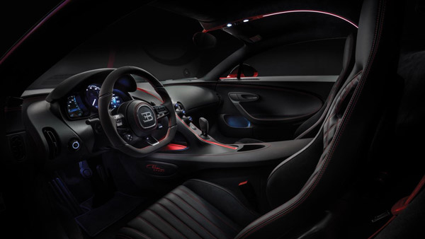 13 நொடியில் 300 கி.மீ., வேகத்தில் செல்லும் அதிவேக புதிய புகாட்டி சிரோன் ஸ்போர்ட் கார் அறிமுகம்