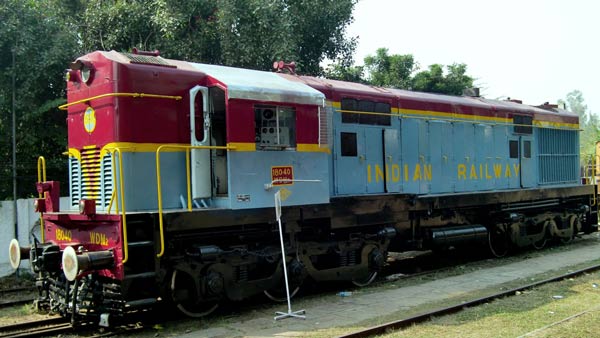 டீசல் எஞ்சின் ரயில் உண்மையிலேயே ஓடுவது மின் மோட்டாரில்தான்... தெரியுமா உங்களுக்கு... ?!! டீசல் எஞ்சின் ரயில் உண்மையிலேயே ஓடுவது மின் மோட்டாரில்தான்... தெரியுமா உங்களுக்கு... ?!!