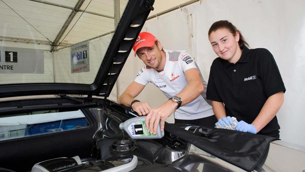 இன்ஜின் ஆயிலை தரம் பார்த்து வாங்குகிறீர்களா?