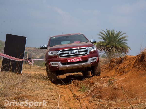 இந்தியாவின் பவர்ஃபுல் பிரிமியம் எஸ்யூவி கார் எது தெரியுமா? இந்தியாவின் பவர்ஃபுல் பிரிமியம் எஸ்யூவி கார் எது தெரியுமா?