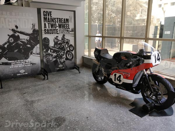 இந்தியாவில் ஹார்லி டேவிட்சன் பைக்குகள் விலை குறைந்தன..!!