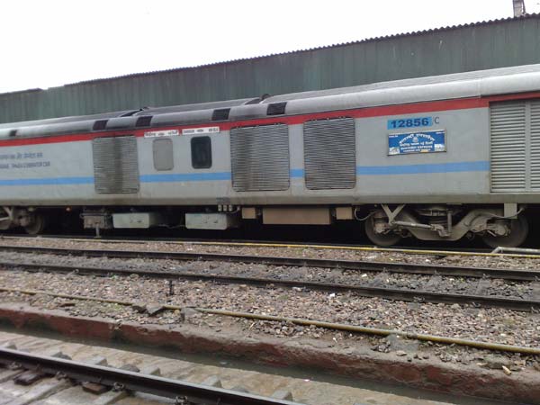 உள்நாட்டில் தயாரிக்கப்படும் இந்தியாவின் முதல் அதிவேக ரயில்!