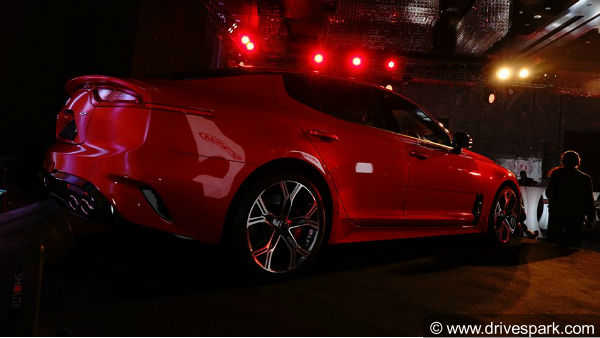 இந்தியாவில் எலெக்ட்ரிக் கார்களை தயாரிக்க கியா நிறுவனம் திட்டம்