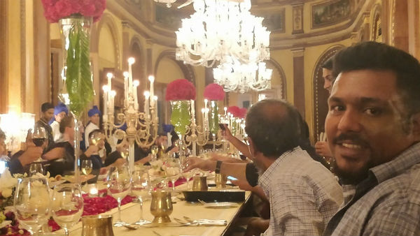 புதிய மெர்சிடிஸ் பென்ஸ் எஸ் க்ளாஸ் காரின் மீடியா டிரைவ்... அமர்க்களப்படுத்திய பென்ஸ்!