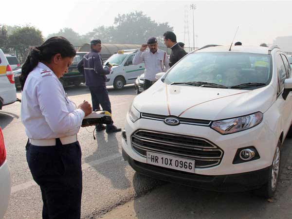 போலீஸ் வண்டிய நிறுத்தினா... உங்களுக்கான உரிமைகள் விபரம் இதோ! போலீஸ் வண்டிய நிறுத்தினா... உங்களுக்கான உரிமைகள் விபரம் இதோ!