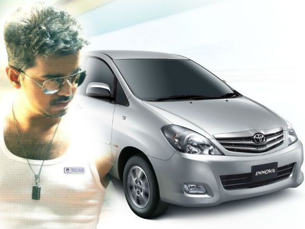 நடிகர் விஜய் பைக் ஓட்டும் வீடியோ காட்சி வைரலாக பரவி வருகிறது