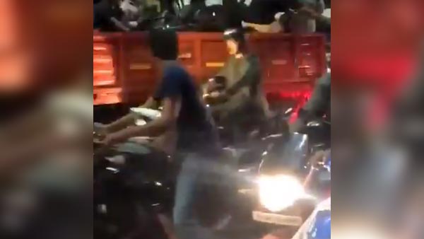 நடிகர் விஜய் பைக் ஓட்டும் வீடியோ காட்சி வைரலாக பரவி வருகிறது