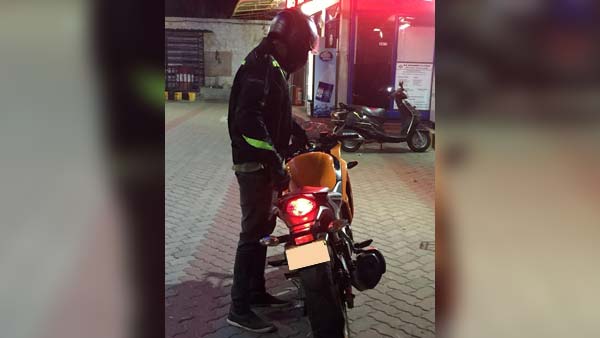 ஆன்லைன் சவால்... அதிவேகத்தில் பைக் ஓட்டிய கேரள மாணவர் விபத்தில் உயிரிழப்பு!!