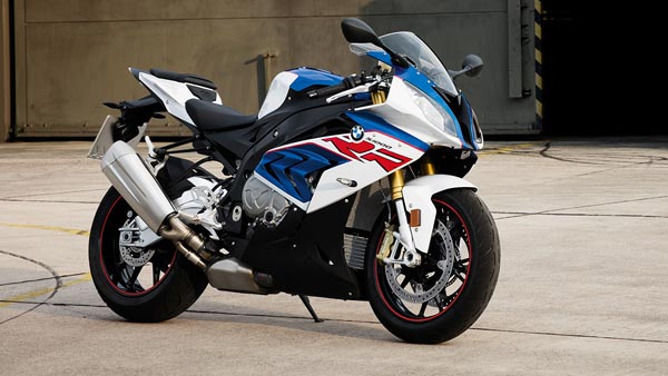  பிஎம்டபிள்யூ சூப்பர் பைக் போன்று மாற்றப்பட்ட டிவிஎஸ் அப்பாச்சி ஆர்ஆர்310 பைக்!!