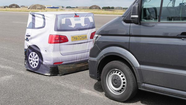 உங்கள் காரில் பிரேக் எப்படி வேலை செய்கிறது தெரியுமா?