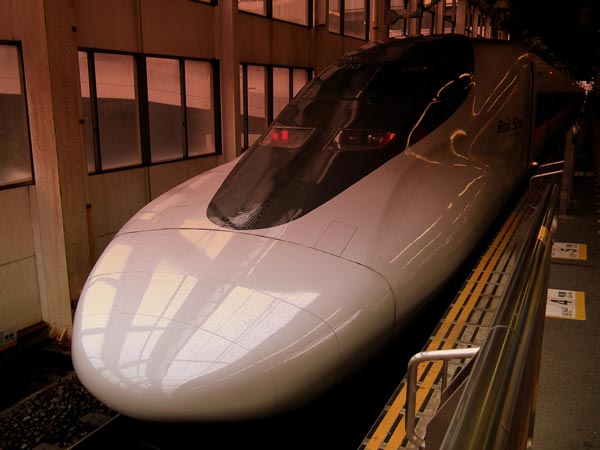 விமானத்தைவிட புல்லட் ரயில்தான் சிறந்தது... ஏன்?