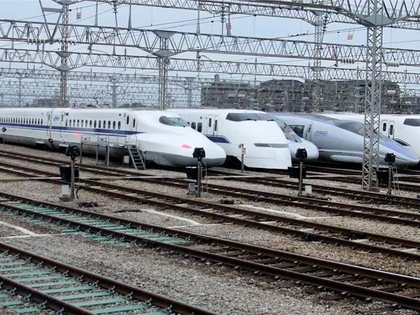 விமானத்தைவிட புல்லட் ரயில்தான் சிறந்தது... ஏன்?