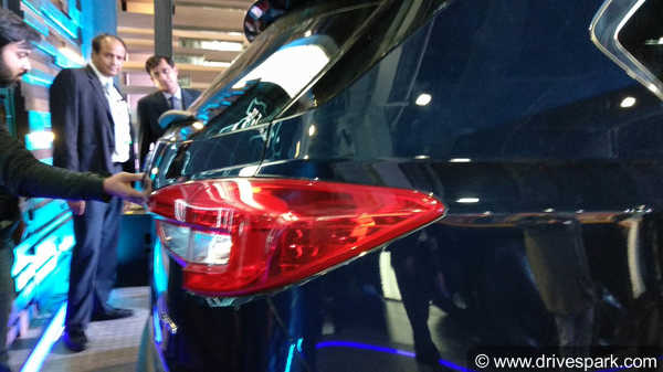 புதிய மஹிந்திரா எக்ஸ்யூவி700 எஸ்யூவி எப்போது விற்பனைக்கு வருகிறது தெரியுமா?