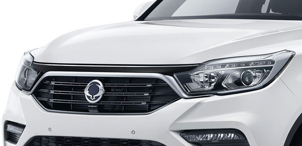 மஹிந்திரா எக்ஸ்யூவி700 எஸ்யூவியின் புதிய ஸ்பை படம் மற்றும் புதிய தகவல்கள்!!