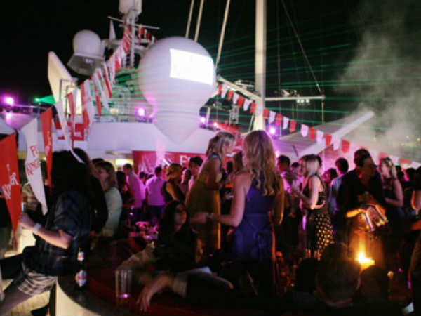 விஜய் மல்லையாவின் பிரம்மாண்ட மோட்டார் உலகம்!!