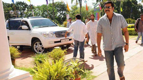 கொச்சி ரோட்டி தனது பிஎம்டபிள்யூ பைக்கில் வலம் வந்த நடிகர் மம்முட்டி! இந்த பைக்கின் ஸ்பொலிட்டி பற்றி உங்ளுக்கு தெரியுமா?