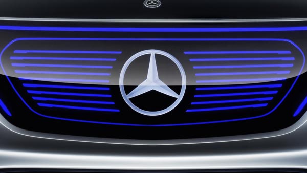 இரவு நேரம் பயணம் செய்ய போறீங்களா? உங்களுக்கான 8 டிப்ஸ்